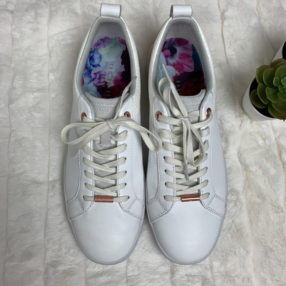 Ted Baker Shoes | Ted Baker Whiterose Gold Sneakers Size 10.5 | Color: White | Size: 10.5 | Lilycutestore's Closet